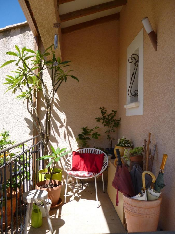Chez Patrick Roujan Bed & Breakfast Exterior photo